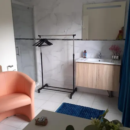 Maison De בית נופש Le Riols